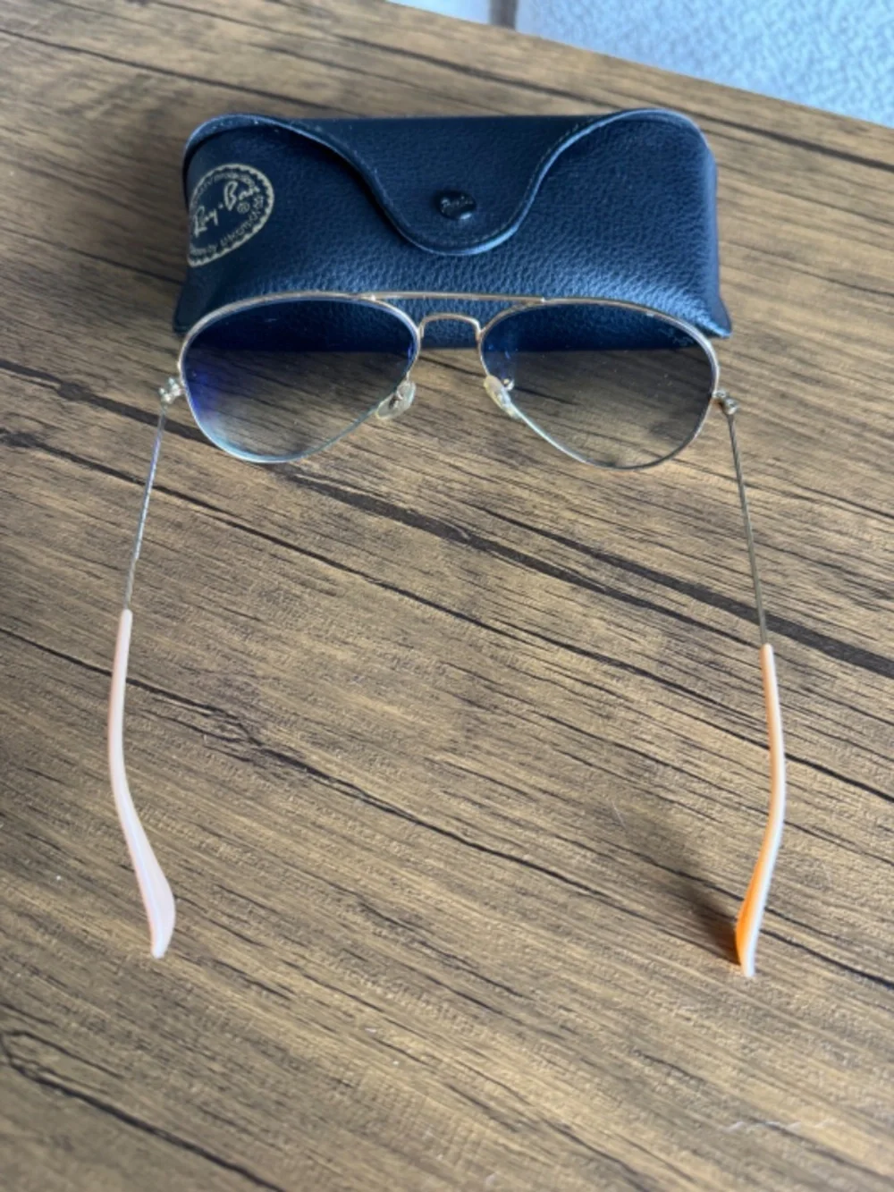 Ray-Ban black gradient